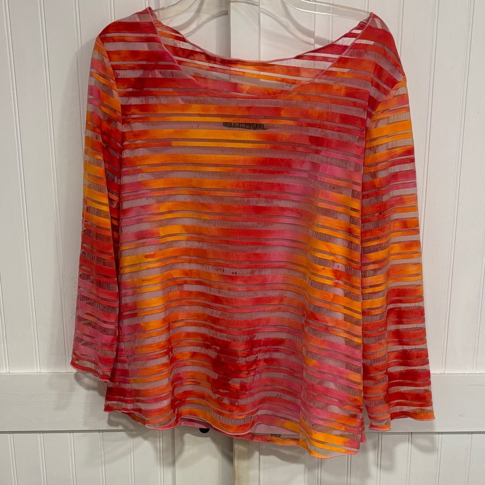 TribalStriped Multicolor, scoop neck, stretchy Top w/cami under size XL